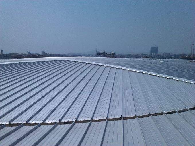 為什么鋼結(jié)構(gòu)廠房的屋面會(huì)結(jié)露？