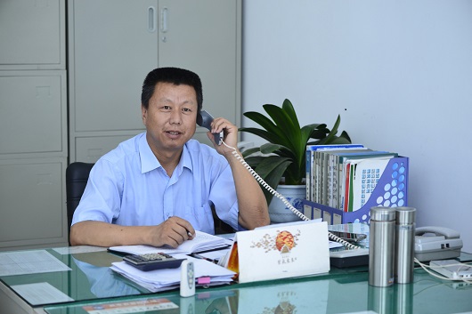 沒錯(cuò)，你就是我眼里的盛大人