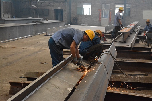 建個(gè)鋼結(jié)構(gòu)廠房，需要走什么流程