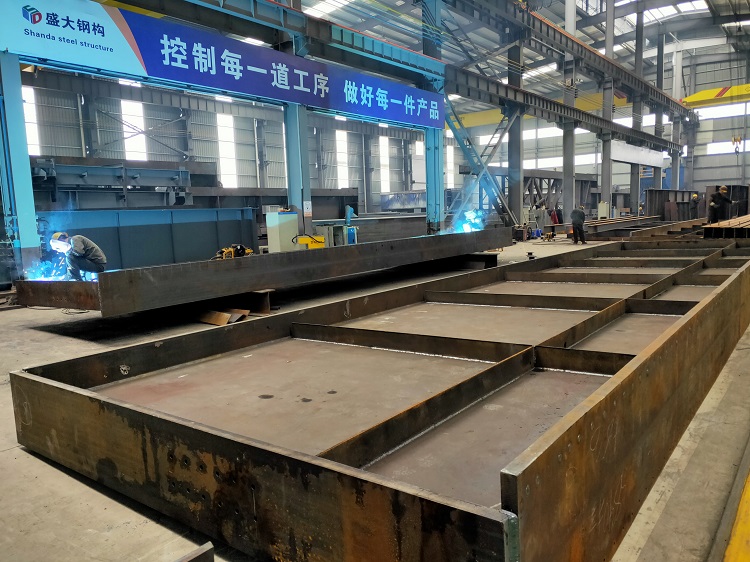 山西鋼結(jié)構(gòu)公司盛大鋼構(gòu)，27年老廠，山西知名鋼構(gòu)企業(yè)