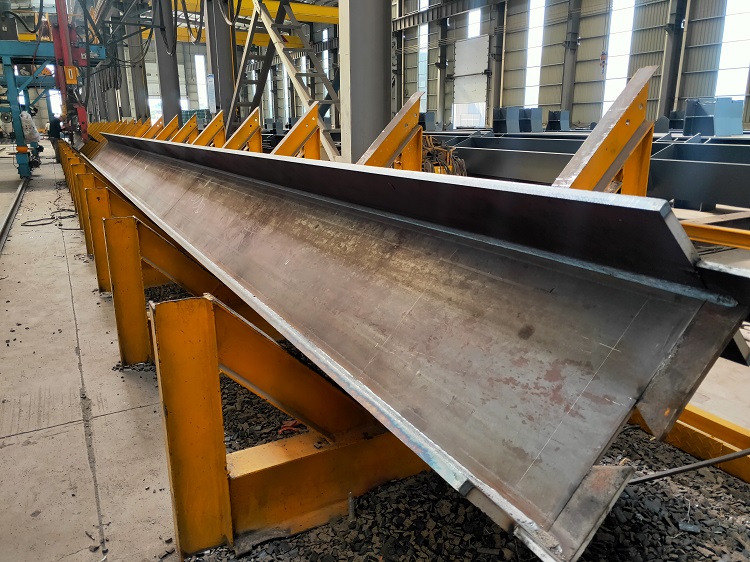 山西鋼結(jié)構(gòu)生產(chǎn)廠家，鋼結(jié)構(gòu)施工安裝企業(yè)