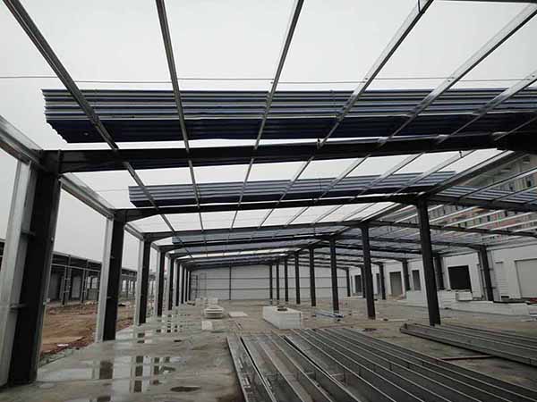 鋼結(jié)構(gòu)廠(chǎng)房