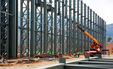 鋼結(jié)構(gòu)工廠(chǎng)